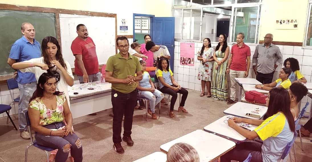 Camacã: EJA promove Projeto Mulher Beleza numa noite memorável